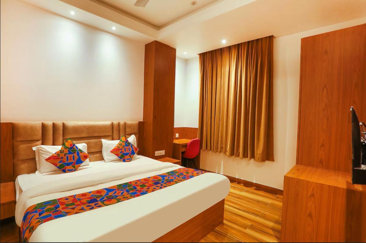 Hotel Swarn Bhoomi Kanpur Exterior photo