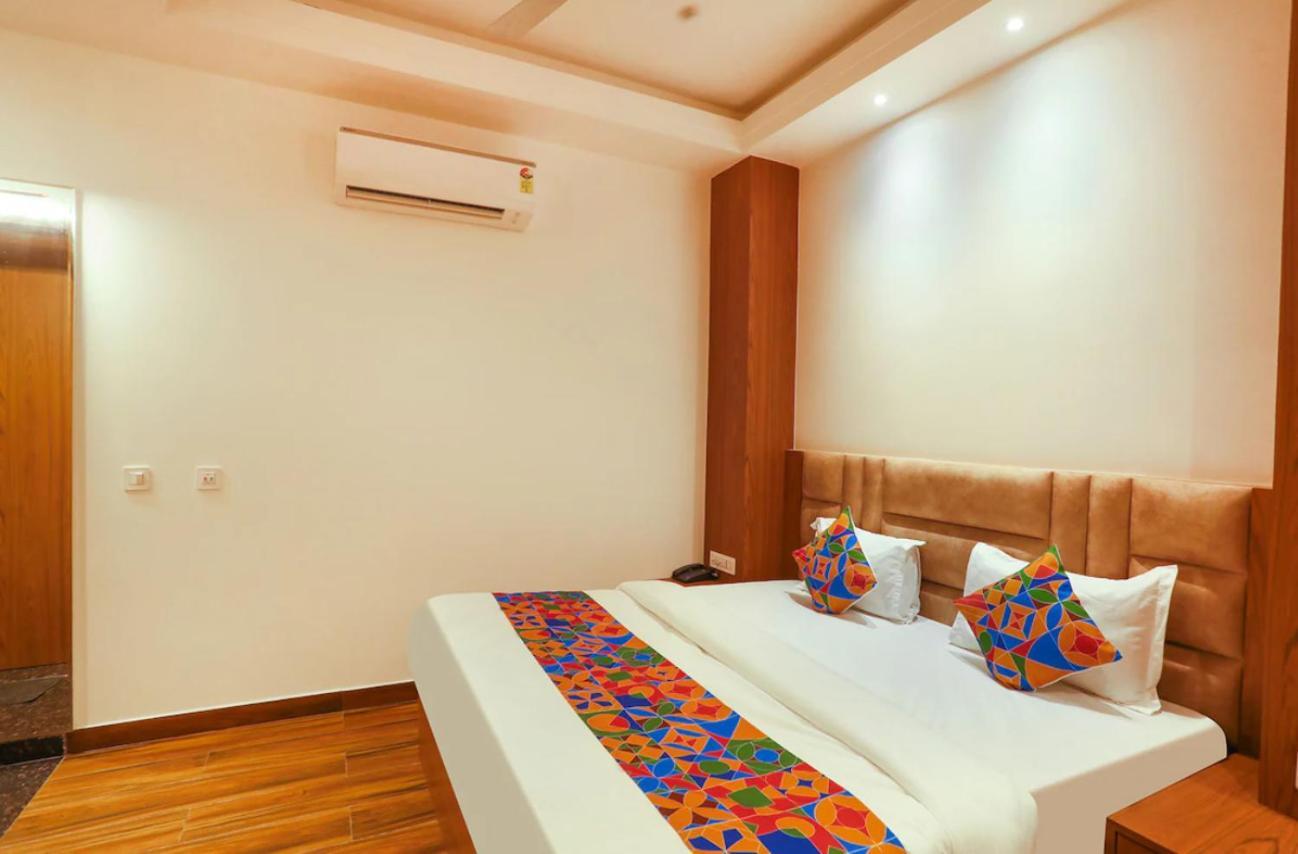 Hotel Swarn Bhoomi Kanpur Exterior photo
