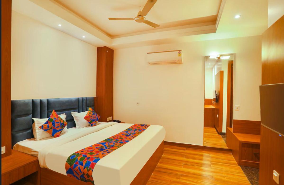 Hotel Swarn Bhoomi Kanpur Exterior photo